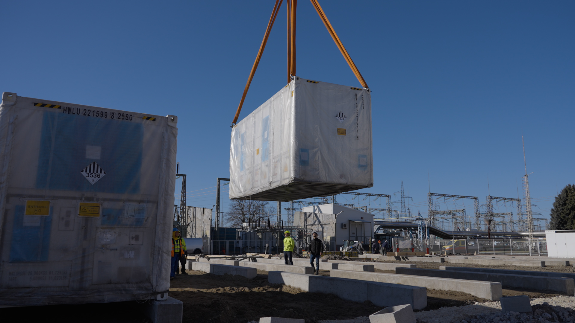 BESS Erkezese Dunai Energiatarolo Illusztracio 2025